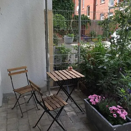 Apartment Fritz- Buechner- Str *